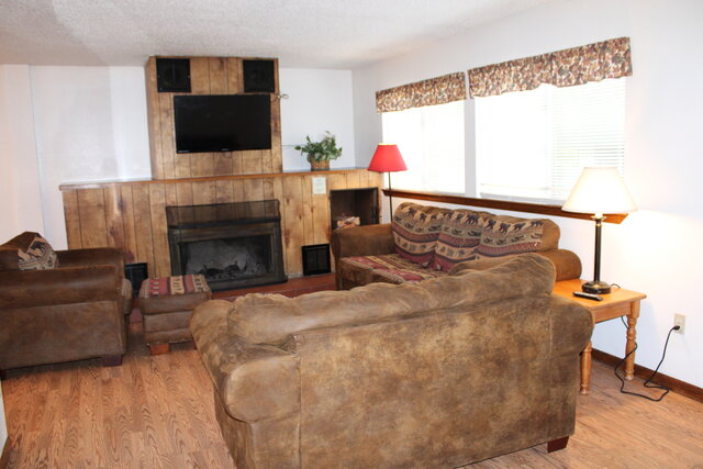 Image 3 for 55 Fireside Queen, Double/Twin, Two bedroom