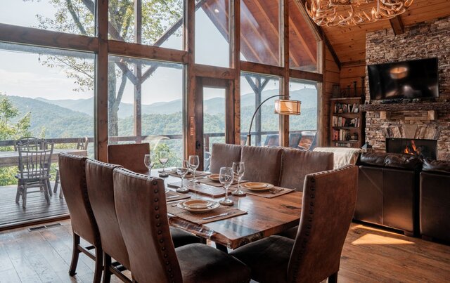 Image 8 for Mountain Top Lodge (3 Br Sleeps 8)