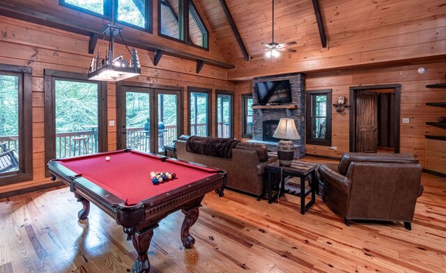 Image 10 for Between the Falls (1 BR Sleeps 2)