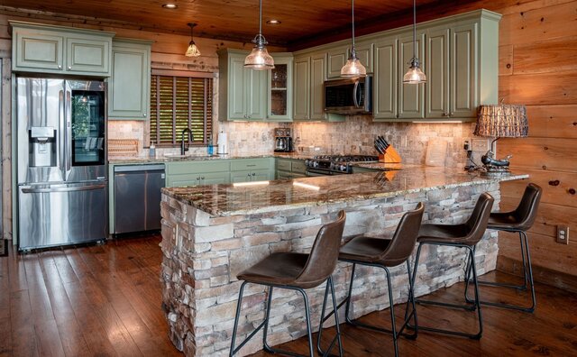 Image 9 for Mountain Top Lodge (3 Br Sleeps 8)