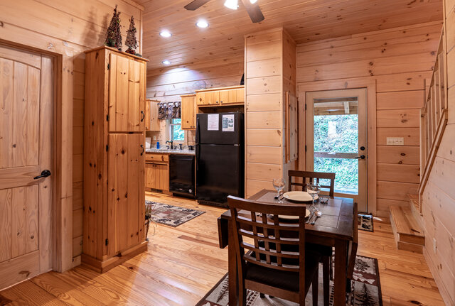 Image 5 for Bear Tree (1 BR Sleeps 4)