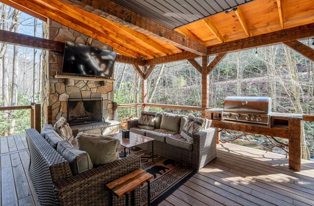 Image 2 for Slippery Rock (3 BR Sleeps 6)