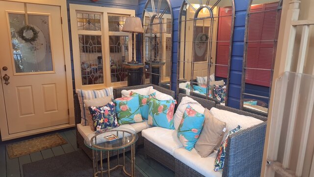 Image 6 for Rebecca Room - Standard Double Queen