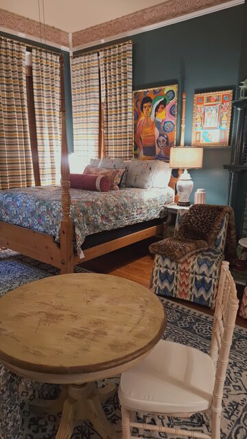 Image 9 for Baldridge Suite