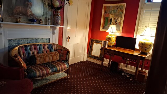 Image 2 for Burgundy Room - Deluxe Spa Double Queen