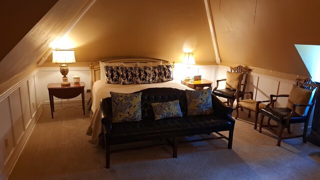 Image 2 for St. Charles Suite - Deluxe Spa Double King