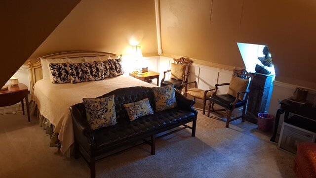 Image 1 for St. Charles Suite - Deluxe Spa Double King