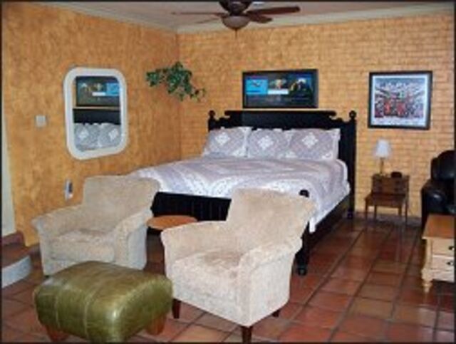 Image 1 for Carriage House Suite