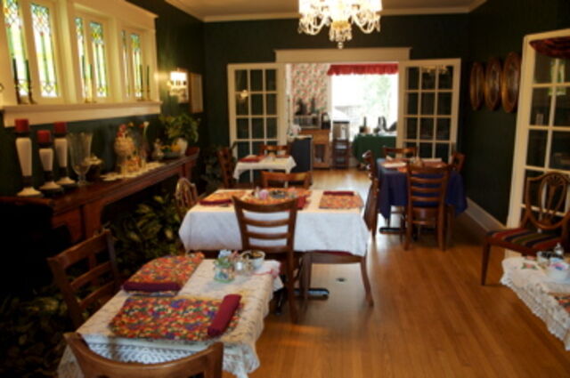 Image 2 for The Blue Room