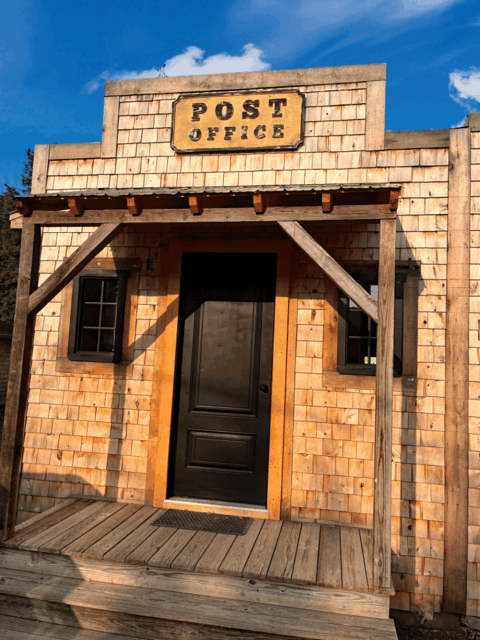 Image 1 pour 05) Post Office