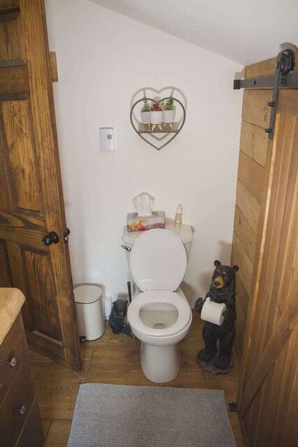 Image 4 pour 06) Sheriff Cottage