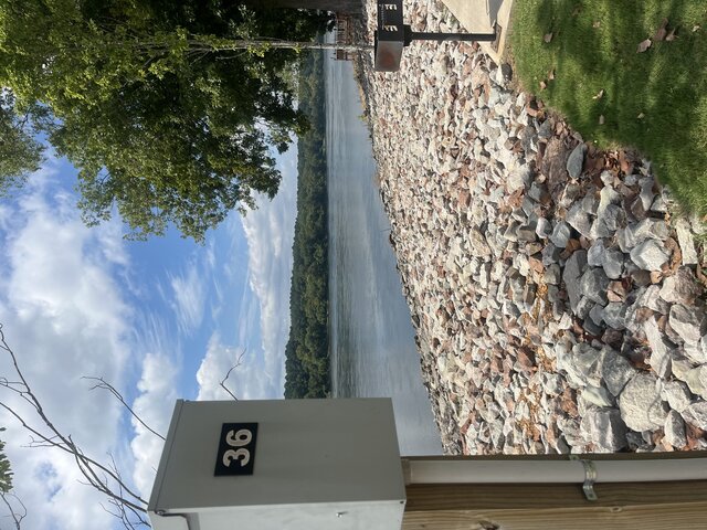 Image 2 for Riverfront Site #36 (Back-in)