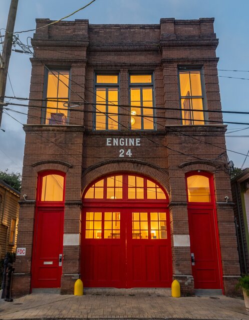 Engine 24 Firehouse Bed & Breakfast