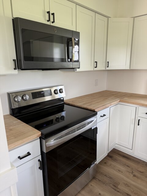 Image 9 for Farmhouse Suite