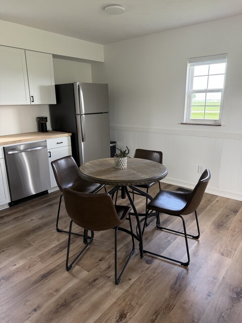 Image 11 for Farmhouse Suite