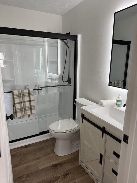 Image 2 for Farmhouse Suite