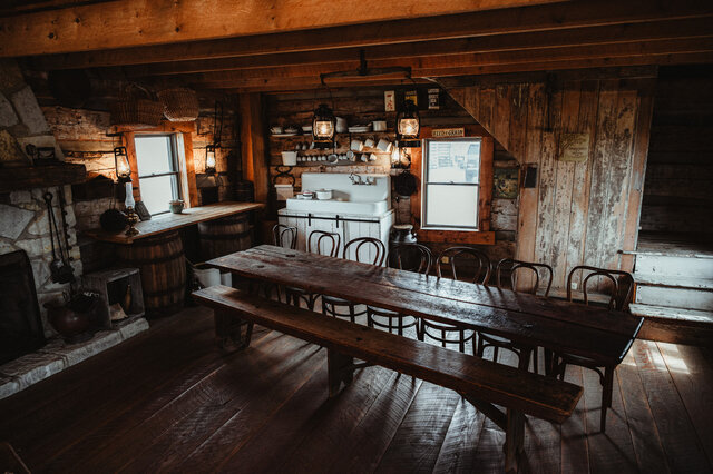 Image 16 for Governor's Cabin