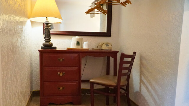 Image 4 for Two Queen Beds with Shower