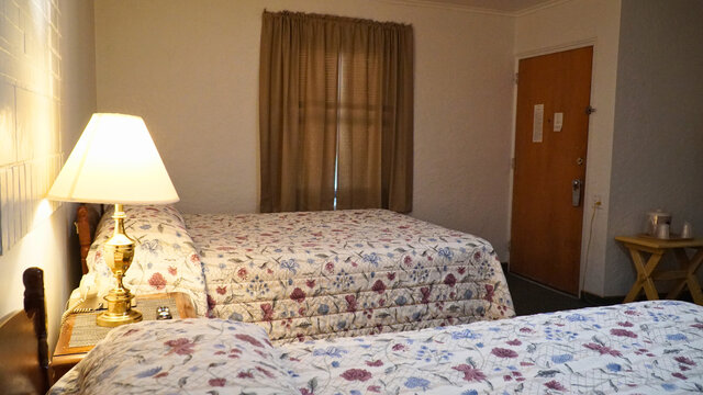 Image 3 for Two Queen Beds with Bathtub/Shower