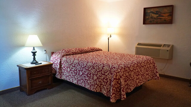Image 1 for One Queen Bed with Shower
