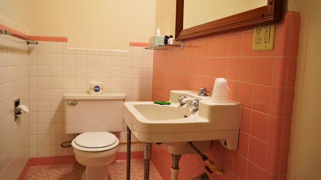 Image 5 for One Queen Bed with Shower