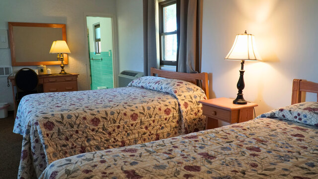 Image 1 for Two Queen Beds with Bathtub/Shower