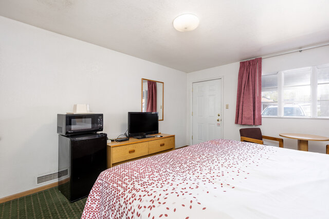 Image 2 for 1 Queen Bed, Non Smoking