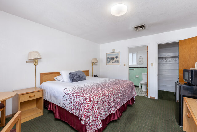 Image 1 for 1 King Bed, Non Smoking