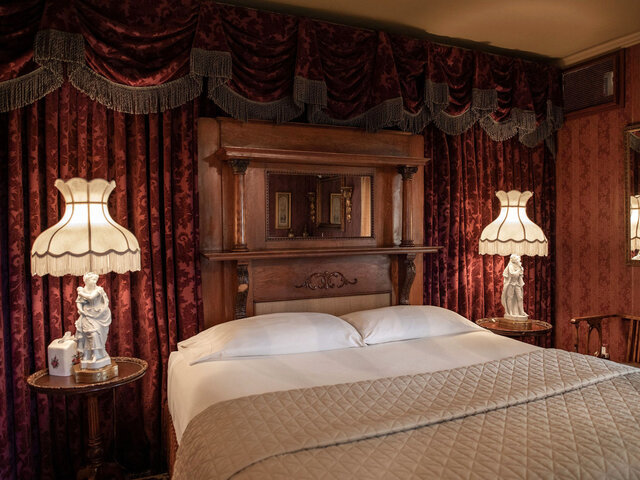 A Victorian Era Feature Wall