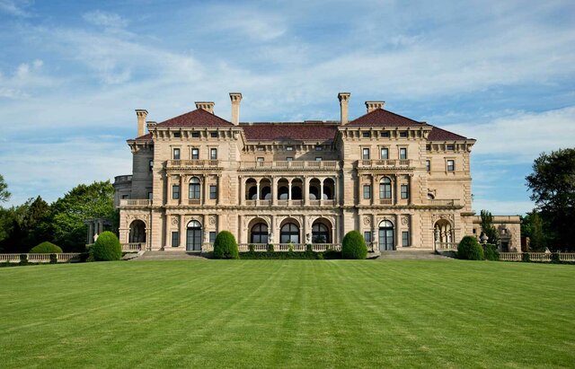 Image 1 for Newport Mansions Breakers Plus One Ticket