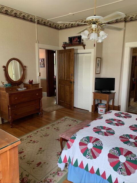 Image 3 for 1 Audubon Mill Park  (Queen-Main Floor)