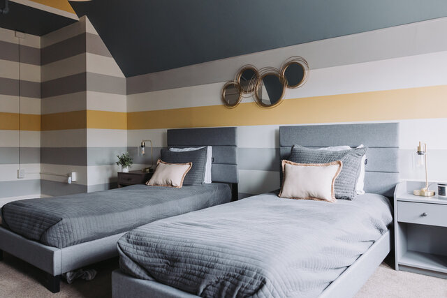 Image 16 for New Victorian Penthouse