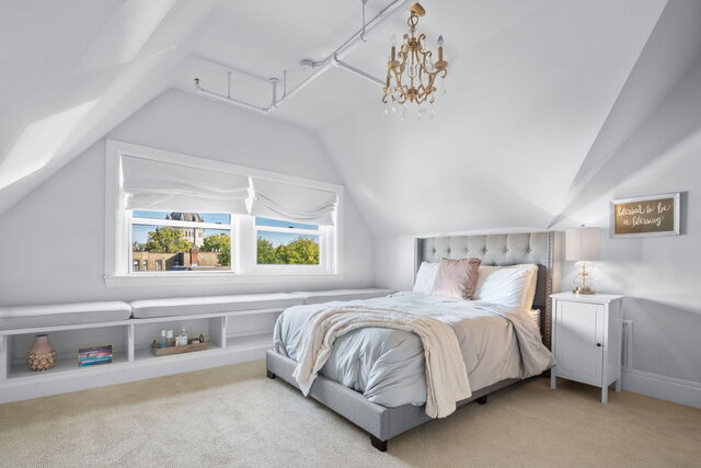 Image 19 for New Victorian Penthouse