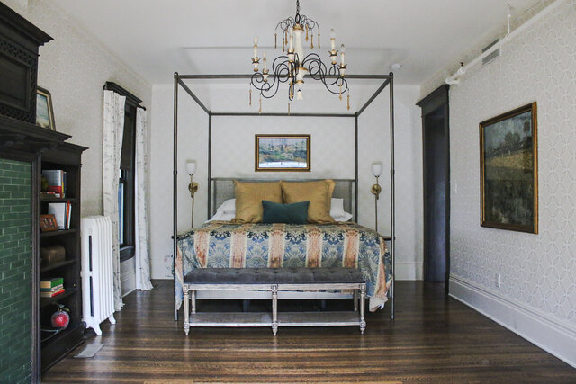 Image 1 for Royal Suite