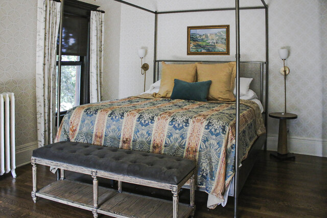 Image 2 for Royal Suite