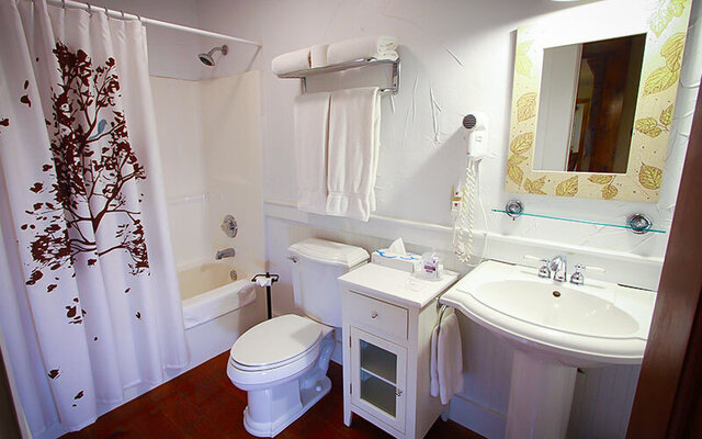 Image 4 for The FIELDSTONE