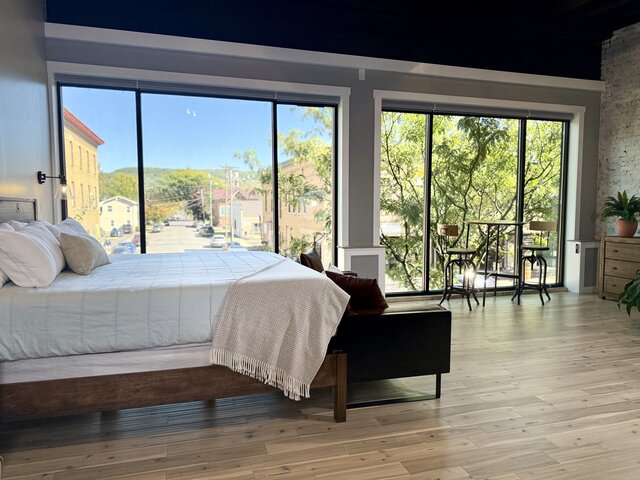 Image 2 for Franklin