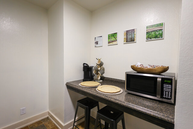 Image 7 for 4) Cottage #4