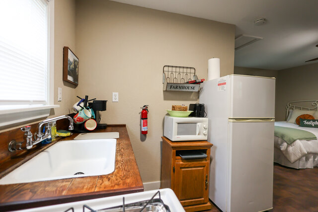 Image 8 for 3) Cottage #3
