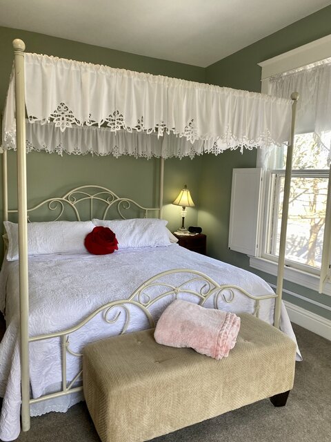 Image 4 for The Magnolia Room