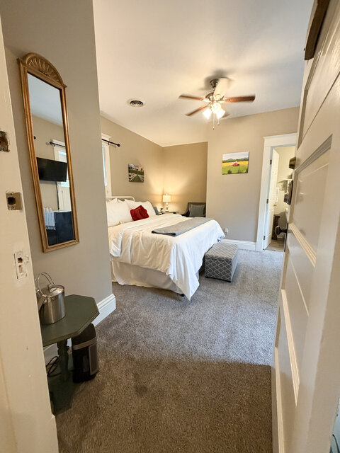 Image 7 for The Bluegrass Room
