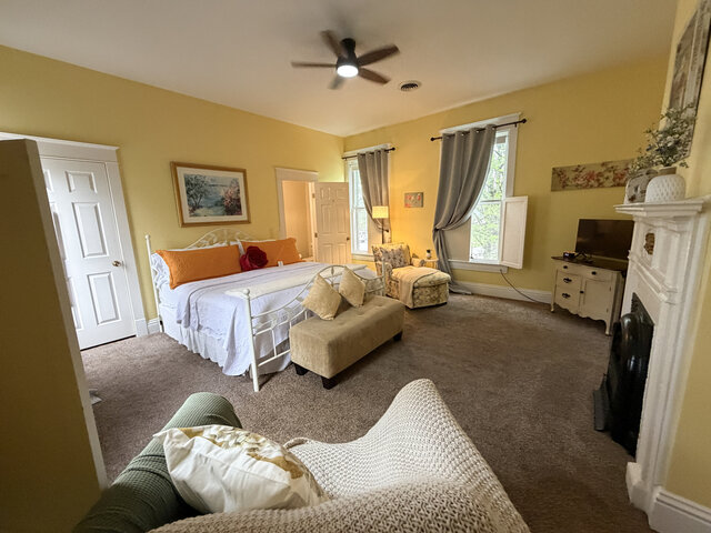 Image 13 for The Garden Room