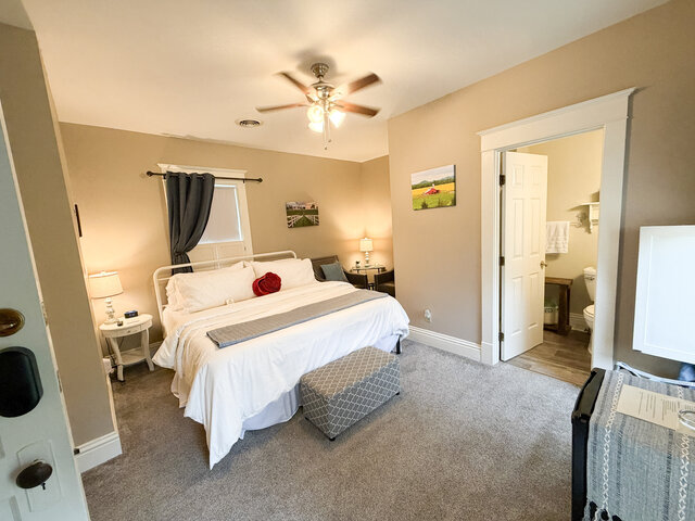 Image 2 for The Bluegrass Room