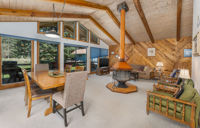 Image 10 for Creekside Vacation Home