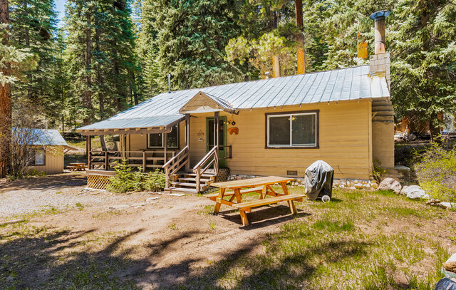 Image 1 for Polar Bear Cabin