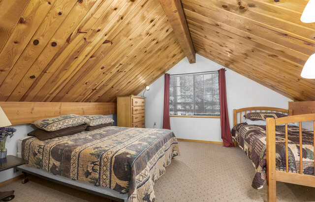 Image 10 for Ponderosa Creekside Vacation Home