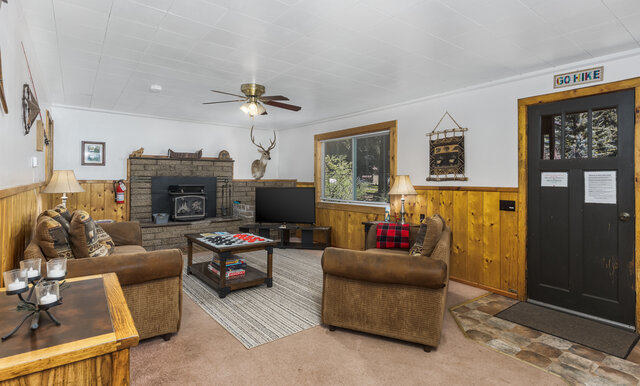 Image 3 for Polar Bear Cabin