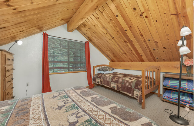Image 12 for Ponderosa Creekside Vacation Home with Cottage