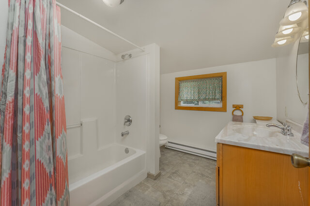 Image 18 for Ponderosa Creekside Vacation Home with Cottage