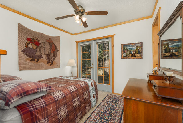 Image 15 for Ponderosa Creekside Vacation Home with Cottage